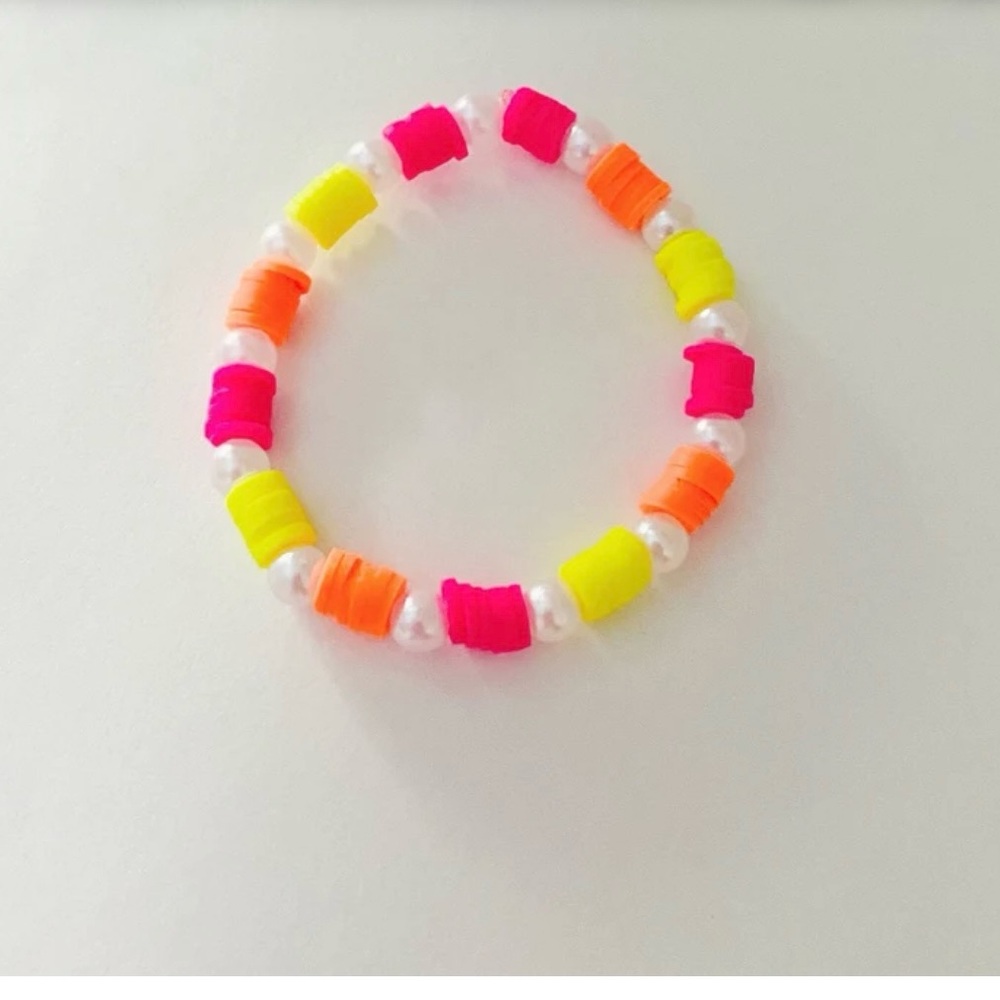 1 Homemade Preppy Clay bead Bracelet | stretchy string.
